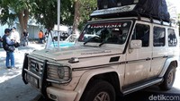 Menyoal berapa total biaya yang dikeluarkan selama touring itu, Salah satu anggota Mercedes-Benz Club Banten, Aminollah (37) enggan menyebutnya secara rinci. Namun, ia menyebut dana yang dipergunakan berasal dari sumbangan teman-teman clubnya. Foto: Pradito Rida Pertana