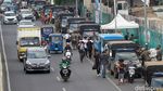 Antisipasi PKL Mangkal, Satpol PP Berjaga di Trotoar Senen