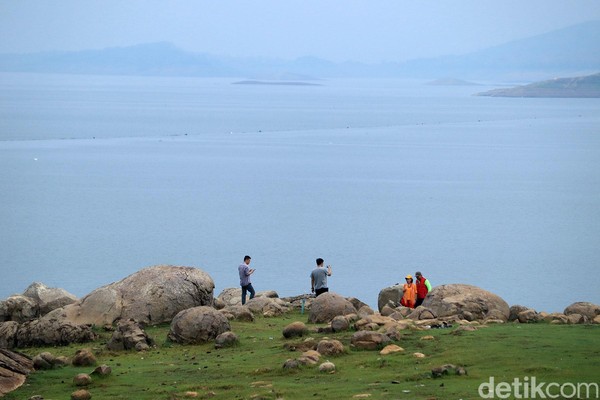 Waduk ini memiliki kapasitas 12,9 miliar meter kubik yang membentang seluas 4.500 km persegi. ( Johanes Randy) Waduk ini memiliki kapasitas 12,9 miliar meter kubik yang membentang seluas 4.500 km persegi. ( Johanes Randy)