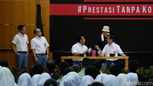 Aksi Drama Antikorupsi Para Menteri Bikin Tertawa Jokowi