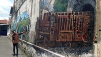 Lukisan 3 dimensi ini pun membuat suasana jadi lebih hidup. Bisa jadi destinasi wisata selfie juga lho! Yuk ke sini di akhir pekan. (Eko Susanto/detikcom)