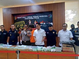Polri Tangkap 4 Orang Penyelundup 37 Kg Sabu Lewat Laut dari Malaysia