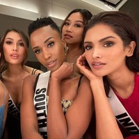 Aku pikir kami adalah makhluk paling kuat di dunia dan kami seharusnya diberikan kesempatan dan itu lah yang seharusnya kita ajarkan kepada perempuan muda untuk mengambil ruang. Tidak ada yang lebih penting dari pada mengambil ruang dalam lingkungan dan melibatkan diri kalian, lanjut Zozibini. Foto: Instagram @zozitunzi