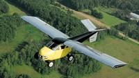 Meski tak memiliki tenaga cukup besar, mobil terbang Taylor Aerocar ini menawarkan sebuah desain yang cukup menggemaskan untuk sebuah mobil sekaligus pesawat terbang. Foto: Istimewa