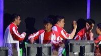 Sementara Indonesia harus puas dengan medali perak.