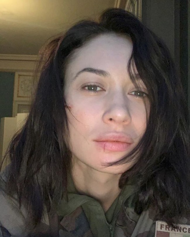 Cita-cita awal dari wanita kelahiran 14 November 1979 itu adalah menjadi seorang ahli bedah, bukan model. Hal ini sempat dikatakan Olga kepada ibunya, Marina Alyabusheva, saat Olga berusia sekitar 7 atau 8 tahun. Foto: Dok. Instagram/olgakurylenkoofficial