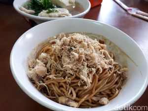 Yamien Favorit Warga Bandung, 7 Tempat Ini Selalu Diserbu Foodies
