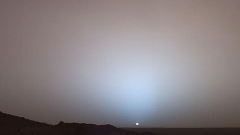 Ukuran Matahari terbit di Mars. Foto: Bored Panda