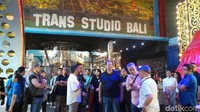 Trans Studio Bali segera hadir di tengah masyarakat Bali dan juga wisatawan. Taman rekreasi indoor berkelas dunia ini akan dibuka 12 Desember mendatang dan menjadi salah satu daya tarik wisata di Bali (Foto: Wahyu/detikcom)