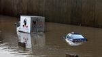 Mobil-mobil Ini Jadi Korban Banjir di Libanon