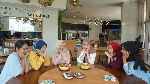 Rasakan Singapura yang Sebenar-benarnya Lewat Restoran Halal Ini