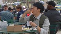 Wow! Jung Hae In Mampu Habiskan 4 Burger Dalam Sekejap