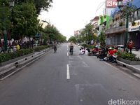 Tak Ada Kendaraan Bermotor, Wisatawan di Malioboro Gembira