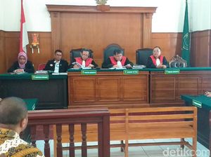 Gugatan Pencemaran Popok di Sungai Brantas Ditolak Majelis Hakim