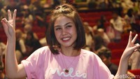 Vanesha terlihat senang karena kembali menjadi sosok Milea yang mengangkat namanya di dunia perfilman. Pool/Noel/detikFoto.