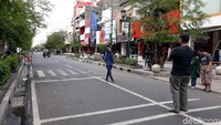 Dalam 35 hari sekali, tepatnya saat Selasa Wage kawasan Malioboro bebas akan kendaraan bermotor (Pradito Rida Pertana/detikcom)