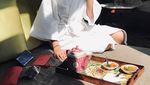 Pesona Shweta Sekhon, Miss Universe Malaysia Saat Ngopi dan Makan Salad