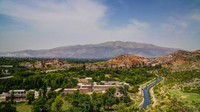 Keindahannya pun tak dipungkiri. Selain situs sejarah yang menarik, Taxila punya pesona alam yang memukau. (iStock)