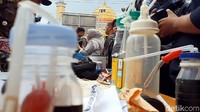 Terkait rupa unik bong sabu, dijelaskan Ganora, disita dari para pelaku yang berstatus pengguna sekaligus pengedar. Alat-alat itu disebut memang digunakan untuk mengkonsumsi barang haram jenis sabu.