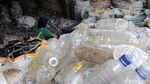 Melihat Proses Daur Ulang Botol Plastik Air Kemasan