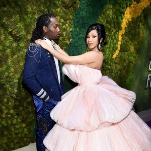 Cardi B dan Offset Akan Luncurkan Koleksi Busana Anak Cardi B dan Offset Akan Luncurkan Koleksi Busana Anak