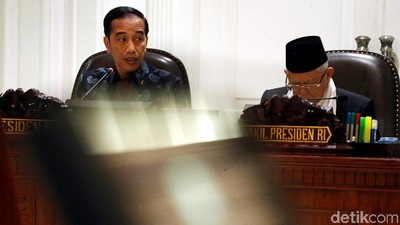 Jokowi Pimpin Ratas Terkait Program Siap Kerja