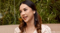 Anya Geraldine saat ditemui di acara film Rembulan Tenggelam di Wajahmu di kawasan Epicentrum, Jakarta Selatan pada Senin (9/12). Pool/Noel/detikFoto.