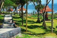 Tanah Lot ala Jawa Barat Itu Ingin Ditata