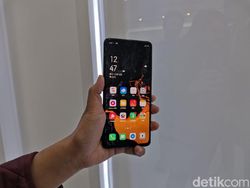 Canggih! Ini Dia Ponsel Oppo dengan Kamera di Dalam Layar