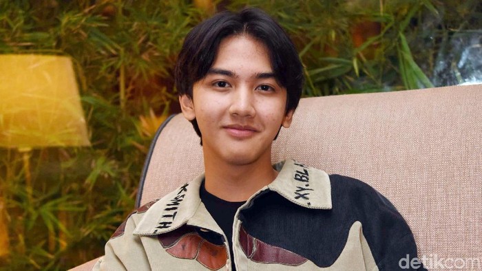 Ari Irham, Aktor Indonesia yang Disebut Mirip Renjun NCT