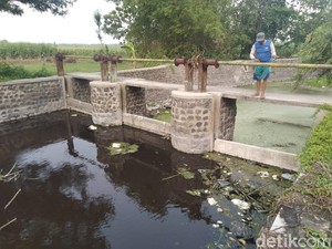 Pabrik Kertas di Jombang Dinyatakan Biang Pencemaran Sungai Avur Budug