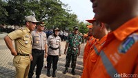 Mereka terdiri dari TNI, Polri dan petugas Pemkot Jakarta Utara.