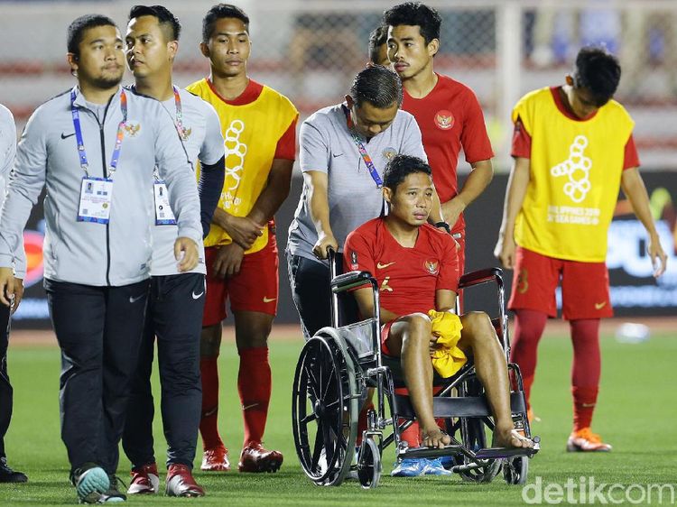 Wajah Sedih Timnas Indonesia Usai Kalah di Final SEA Games 2019
