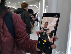 Canggih! Ini Dia Ponsel Oppo dengan Kamera di Dalam Layar