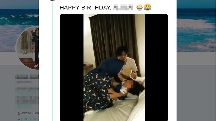Video viral orang tua bangunkan anak untuk tiup lilin. Foto: Viral Twitter Video viral orang tua bangunkan anak untuk tiup lilin. Foto: Viral Twitter