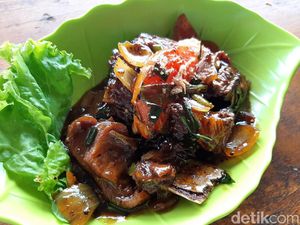 Lereng Anteng : Menikmati Iga Bakar dengan Panorama Ketinggian Bandung