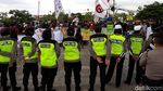 Tabuh Kentongan, Warga Tuntut PT RUM Tutup