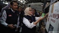 Barang-barang ini disita dari empat gudang pengiriman di daerah Jakarta Utara.