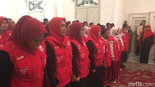 Anies Tunjuk 160 Guru dan Pelajar dari SD-SMA Jadi Duta Antikorupsi