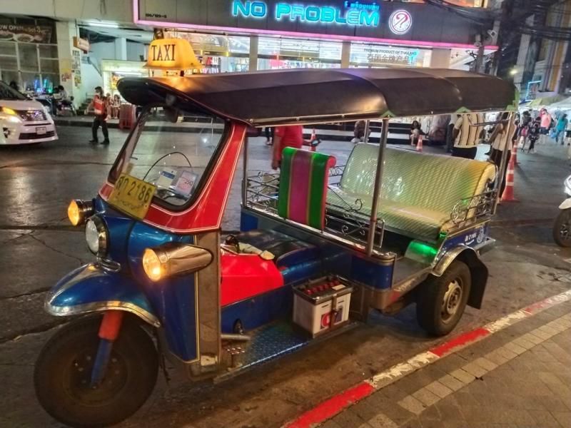 Tuk-tuk