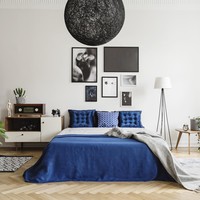 Inspirasi interior kamar tidur dengan sentuhan Classic Blue sebagai tren warna 2020. (Foto: iStock)