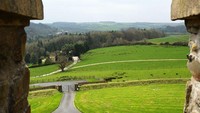 Berlokasi di Devon, pedesaan Tawstock, pemandangan desa inggris yang indah bisa di dapat dari kastil ini. (Homeaway)
