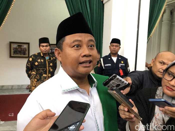 Wagub Jabar Uu Ruzhanul Ulum
