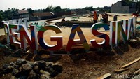 Begini penampakan terkini pembangunan taman bermain di kawasan Pengasinan, Depok, Jawa Barat.
