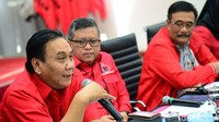 Rakernas, kata Hasto, bakal menjadi momentum konsolidasi politik usai kongres yang lalu. PDIP disebutnya sadar tentang tanggung jawab sebagai partai dengan raihan suara terbanyak untuk merumuskan pokok-pokok haluan negara dengan mengembangkan riset dan inovasi.