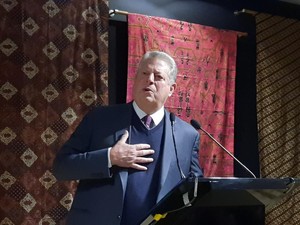 Al Gore Dorong Indonesia Beralih dari Penggunaan Energi Batu Bara ke Matahari