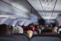 Bisa Bikin Pramugari Terpental, Seberapa Bahayanya Turbulensi?