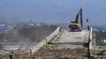Akan Direkonstruksi, Jembatan Palu IV Mulai Dihancurkan
