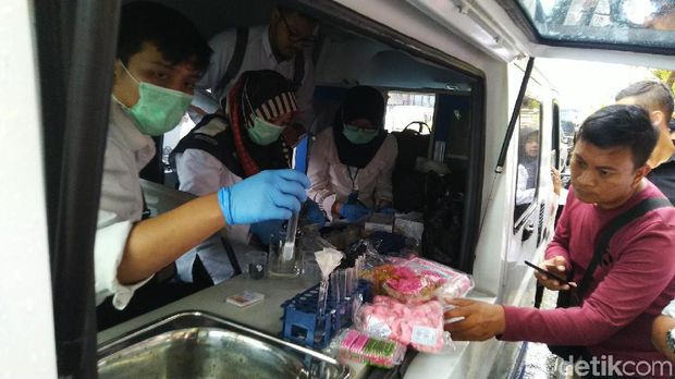 Momen Nataru, Harga Ayam Naik dan Waspada Makanan Zat Kimia 
