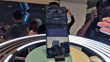 Pengunjung juga diberikan pengalaman menjajal 5G di mana kecepatannya bisa jauh melebihi 4G. Foto: detikINET/Aisyah Kamaliah